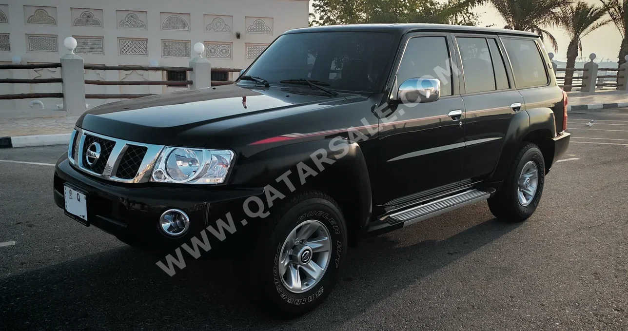 نيسان باترول سفاري الاسطورة 2024 اوتوماتيك 0 كم 6 سلندر دفع رباعي اس يو في أسود تحت الضمان