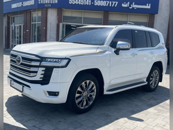 Toyota  Land Cruiser  VXR Twin Turbo  2022  Automatic  144,000 Km  6 Cylinder  Four Wheel Drive (4WD)  SUV  White  With Warranty