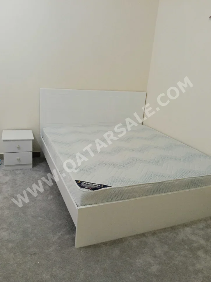 Beds - Lifestyle - King - White - Mattress Included - With Bedside Table