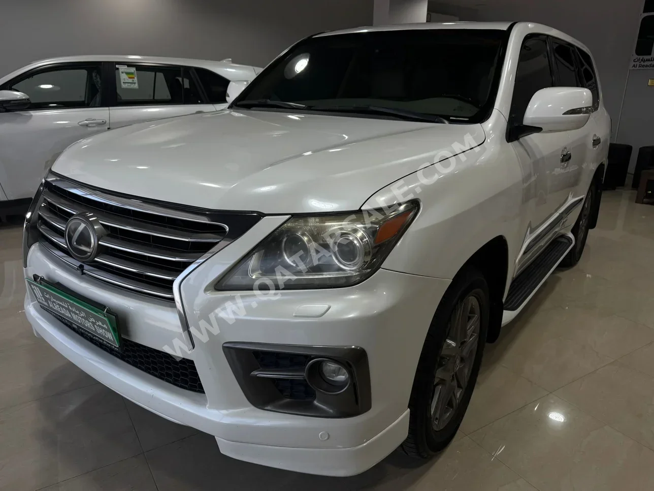 Lexus LX 570 S 2013 Automatic 276,000 Km 8 Cylinder Four Wheel Drive (4WD) SUV White