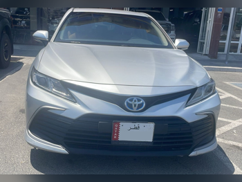 Toyota  Camry  LE  2024  Automatic  86,000 Km  4 Cylinder  Front Wheel Drive (FWD)  Sedan  Silver