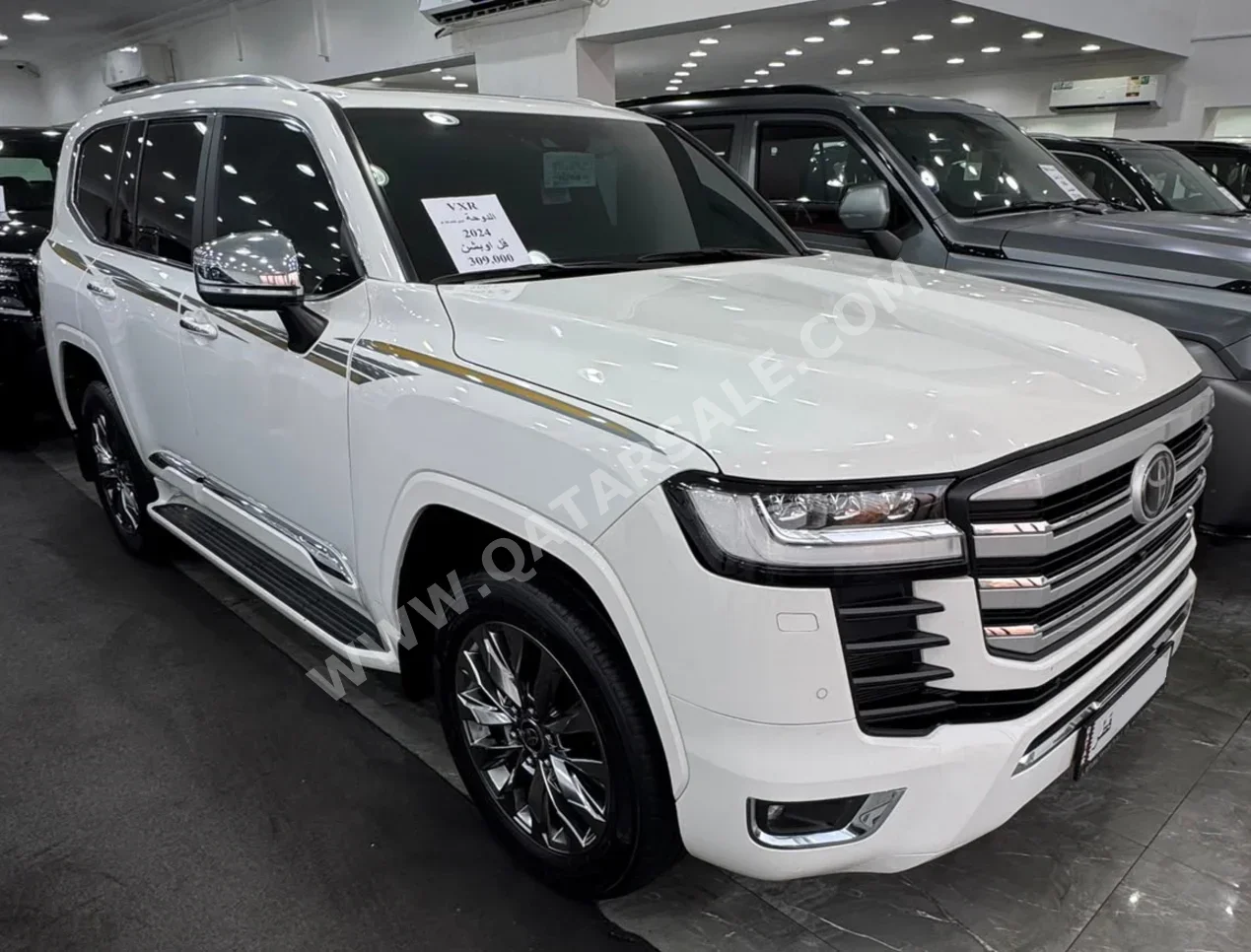 Toyota  Land Cruiser  VXR Twin Turbo  2024  Automatic  30,000 Km  6 Cylinder  Four Wheel Drive (4WD)  SUV  White  With Warranty