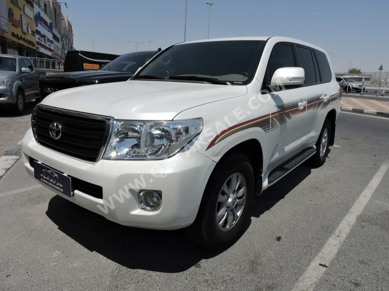 Toyota  Land Cruiser  GX  2013  Automatic  230,000 Km  6 Cylinder  Four Wheel Drive (4WD)  SUV  White