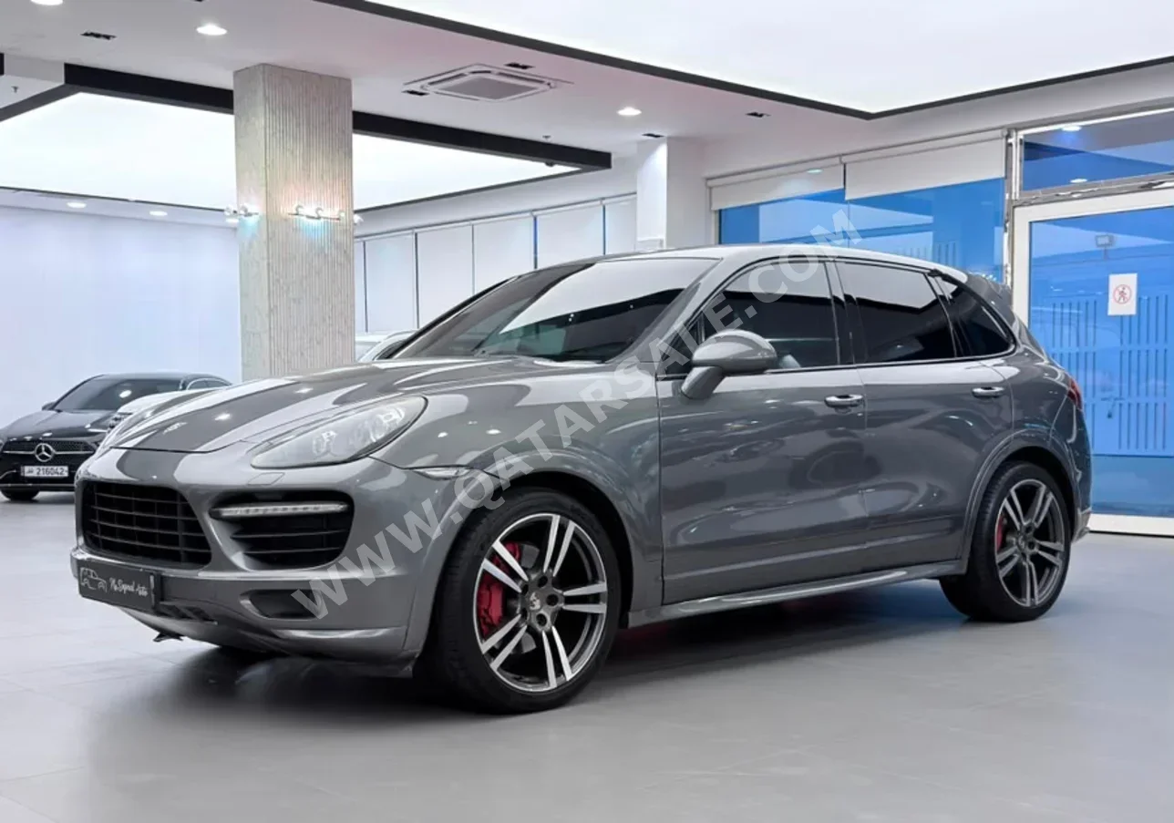 Porsche Cayenne GTS 2014 Automatic 132,000 Km 8 Cylinder Four Wheel Drive (4WD) SUV Gray