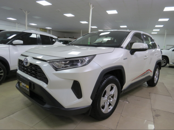 Toyota Rav 4 Hybrid 2021 Automatic 73,000 Km 4 Cylinder Four Wheel Drive (4WD) SUV White