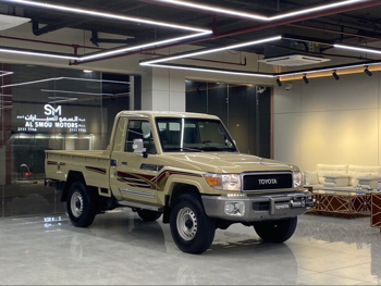 Toyota Land Cruiser LX 2021 Manual 113,000 Km 6 Cylinder Four Wheel Drive (4WD) Pick Up Beige