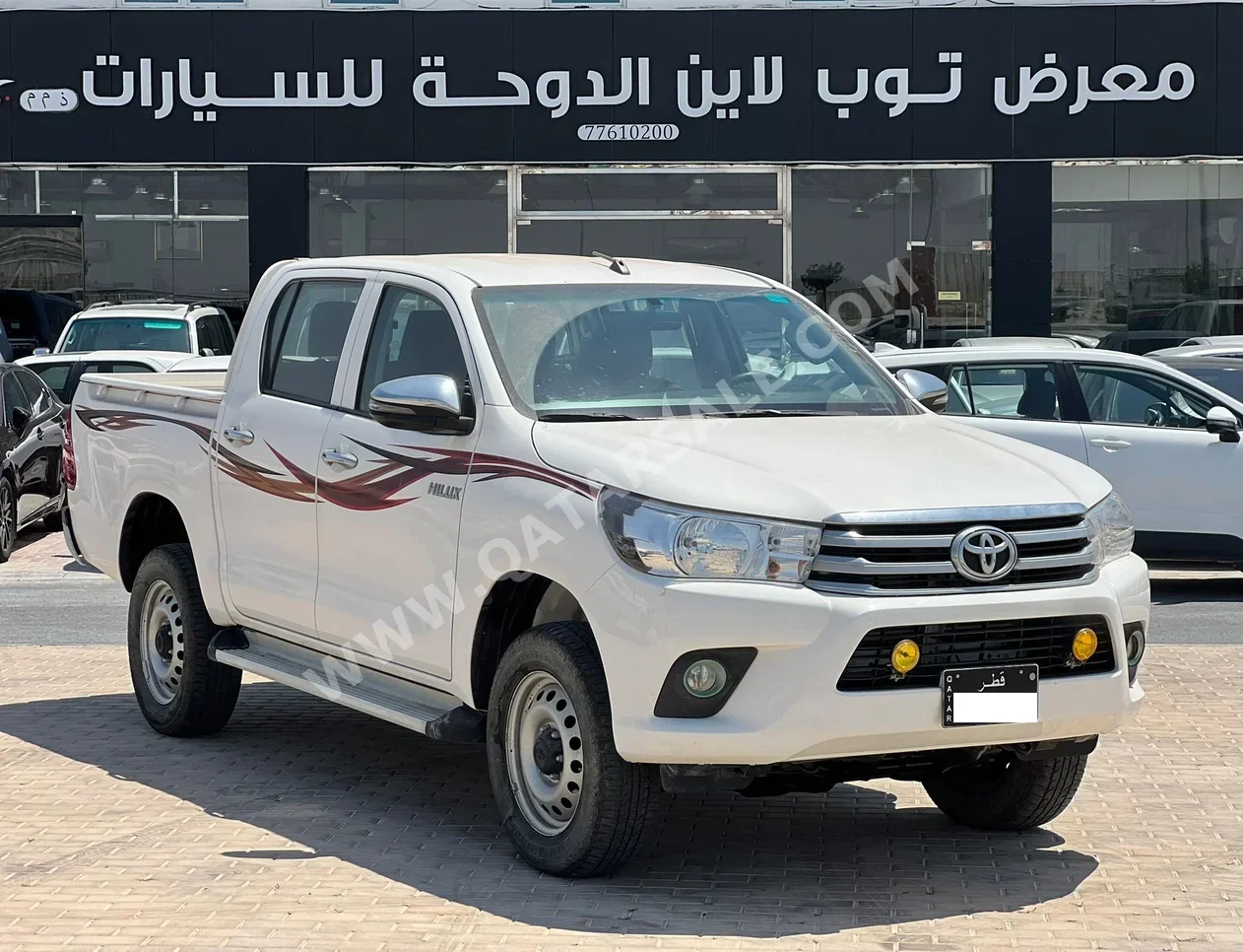 تويوتا هاي لوكس 2022 اوتوماتيك 67,000 كم 4 سلندر دفع رباعي بيكب أبيض