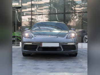 Porsche Cayman 718 2021 Automatic 39,500 Km 4 Cylinder Rear Wheel Drive (RWD) Coupe / Sport Gray With Warranty