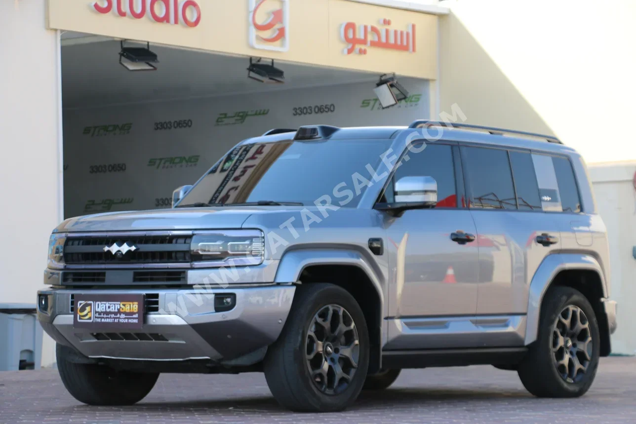 BYD  Leopard 5  Ultra 5  2025  Automatic  29,000 Km  4 Cylinder  Four Wheel Drive (4WD)  SUV  Gray  With Warranty
