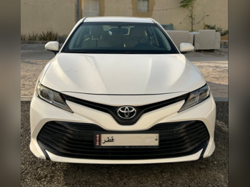 Toyota Camry 2019 Automatic 204,000 Km 4 Cylinder Front Wheel Drive (FWD) Sedan White