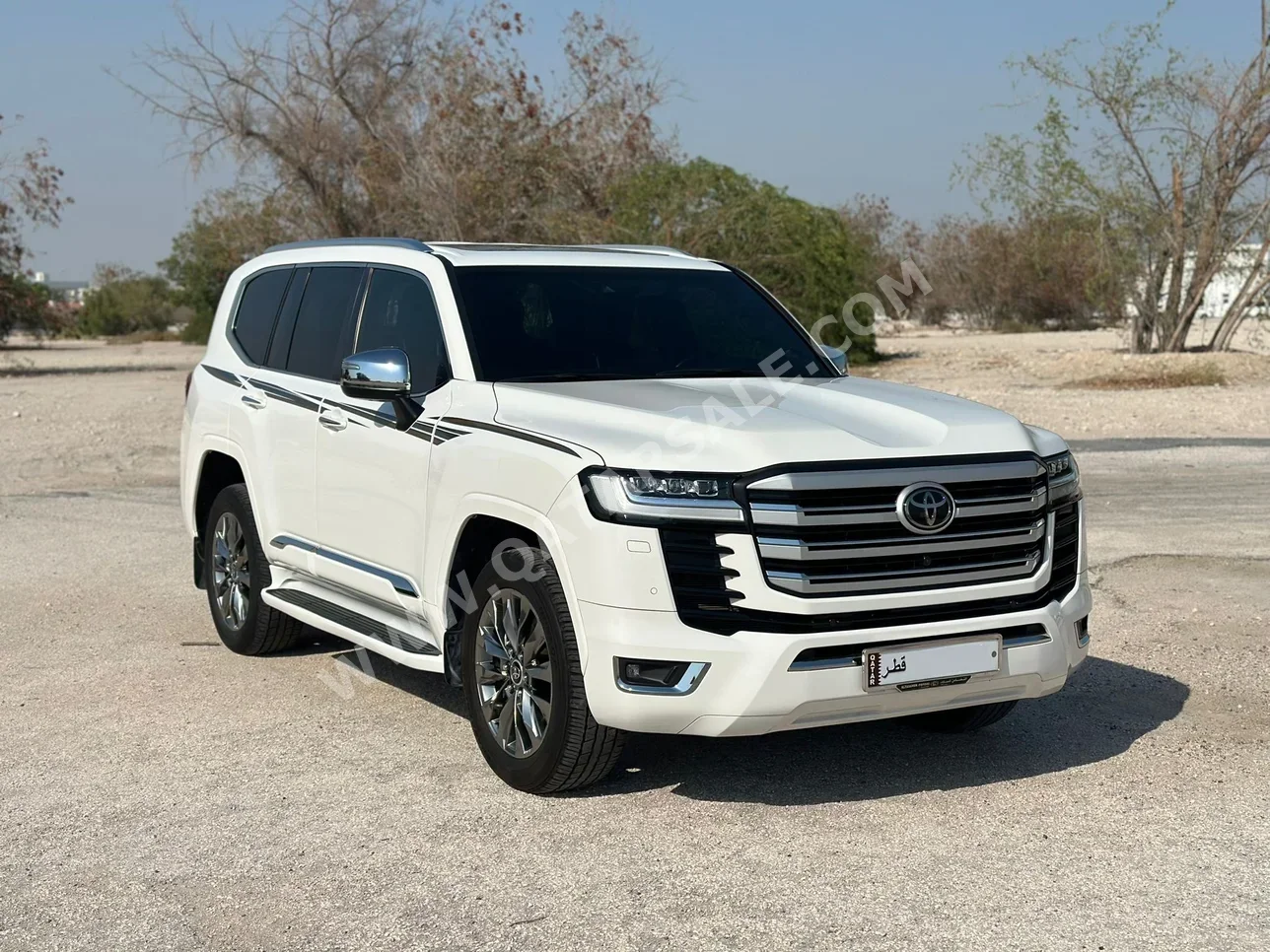 Toyota  Land Cruiser  VXR Twin Turbo  2024  Automatic  40,000 Km  6 Cylinder  Four Wheel Drive (4WD)  SUV  White  With Warranty