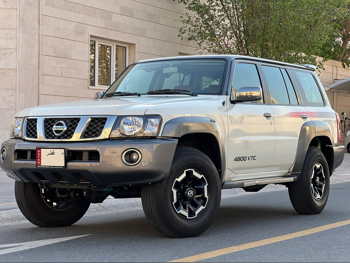 Nissan Patrol Super Safari 2022 Manual 59,000 Km 6 Cylinder Four Wheel Drive (4WD) SUV White