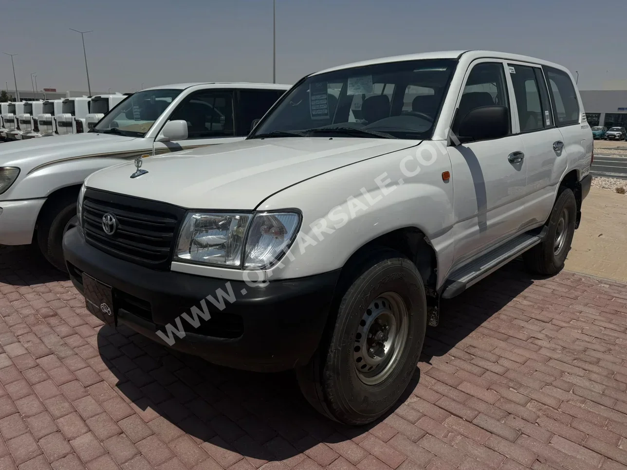 Toyota Land Cruiser G 2003 Manual 445,000 Km 6 Cylinder Four Wheel Drive (4WD) SUV White