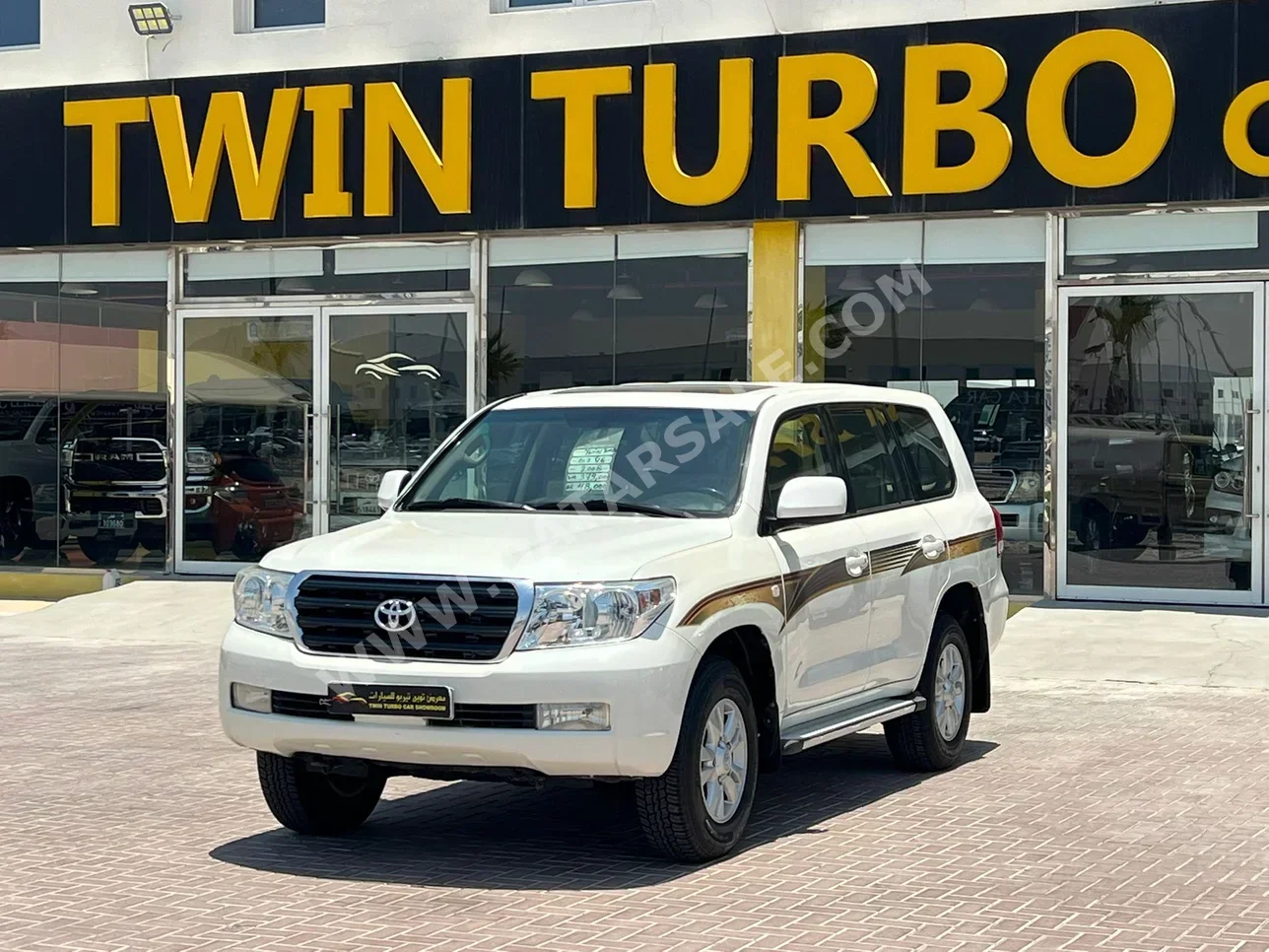 Toyota Land Cruiser GX 2008 Automatic 379,000 Km 6 Cylinder Four Wheel Drive (4WD) SUV White