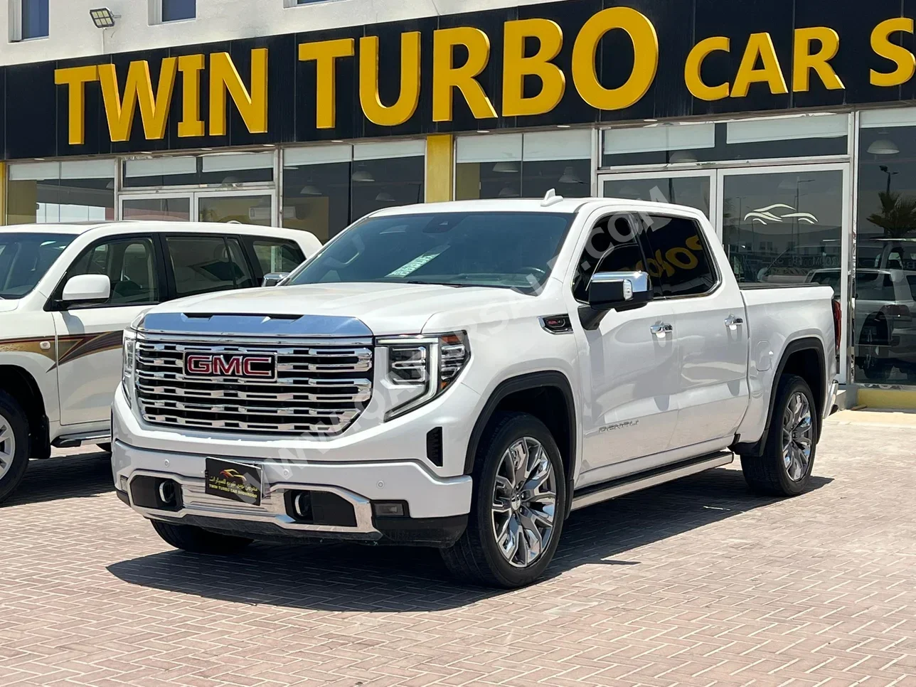 GMC Sierra Denali 2024 Automatic 75,000 Km 8 Cylinder Four Wheel Drive (4WD) Pick Up White With Warranty