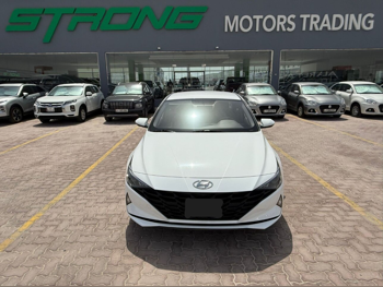 Hyundai Elantra 2023 Automatic 47,000 Km 4 Cylinder Front Wheel Drive (FWD) Sedan White