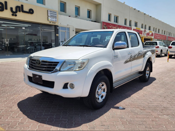 Toyota Hilux 2013 Manual 190,000 Km 4 Cylinder Four Wheel Drive (4WD) Pick Up White