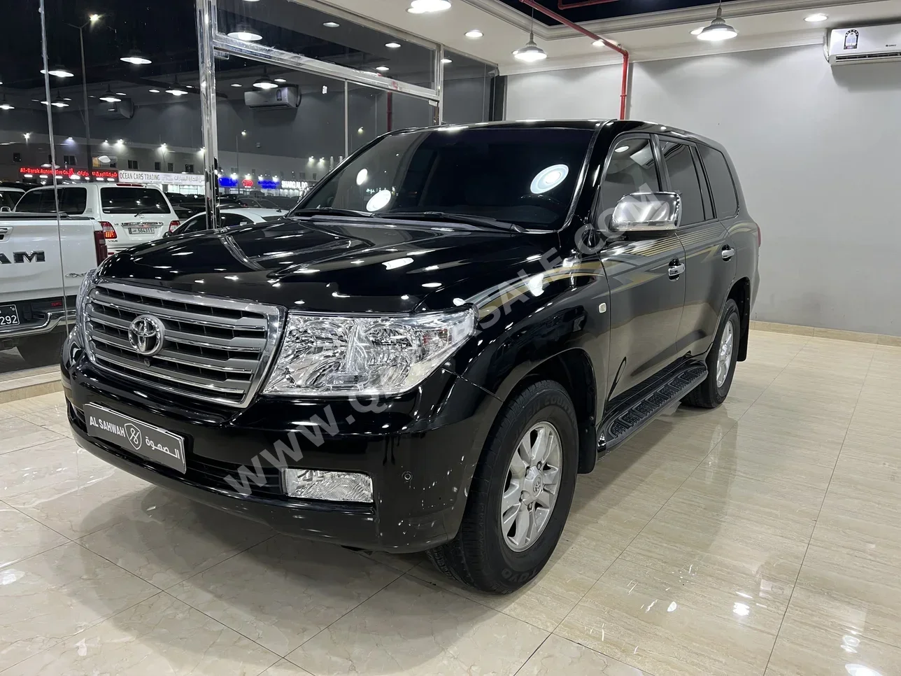 Toyota Land Cruiser VXR 2009 Automatic 462,000 Km 8 Cylinder Four Wheel Drive (4WD) SUV Black