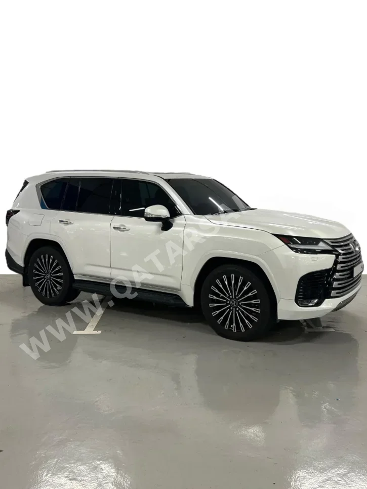 Lexus LX 600 VIP 2023 Automatic 63,000 Km 6 Cylinder Four Wheel Drive (4WD) SUV White With Warranty