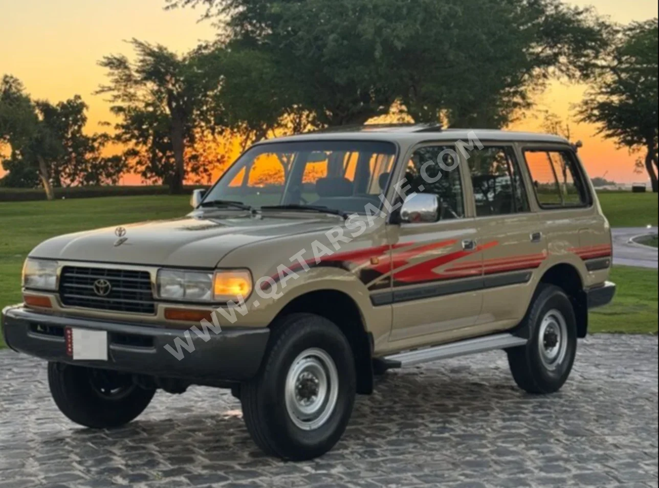 Toyota Land Cruiser GXR 1997 Manual 350,000 Km 6 Cylinder Four Wheel Drive (4WD) SUV Beige
