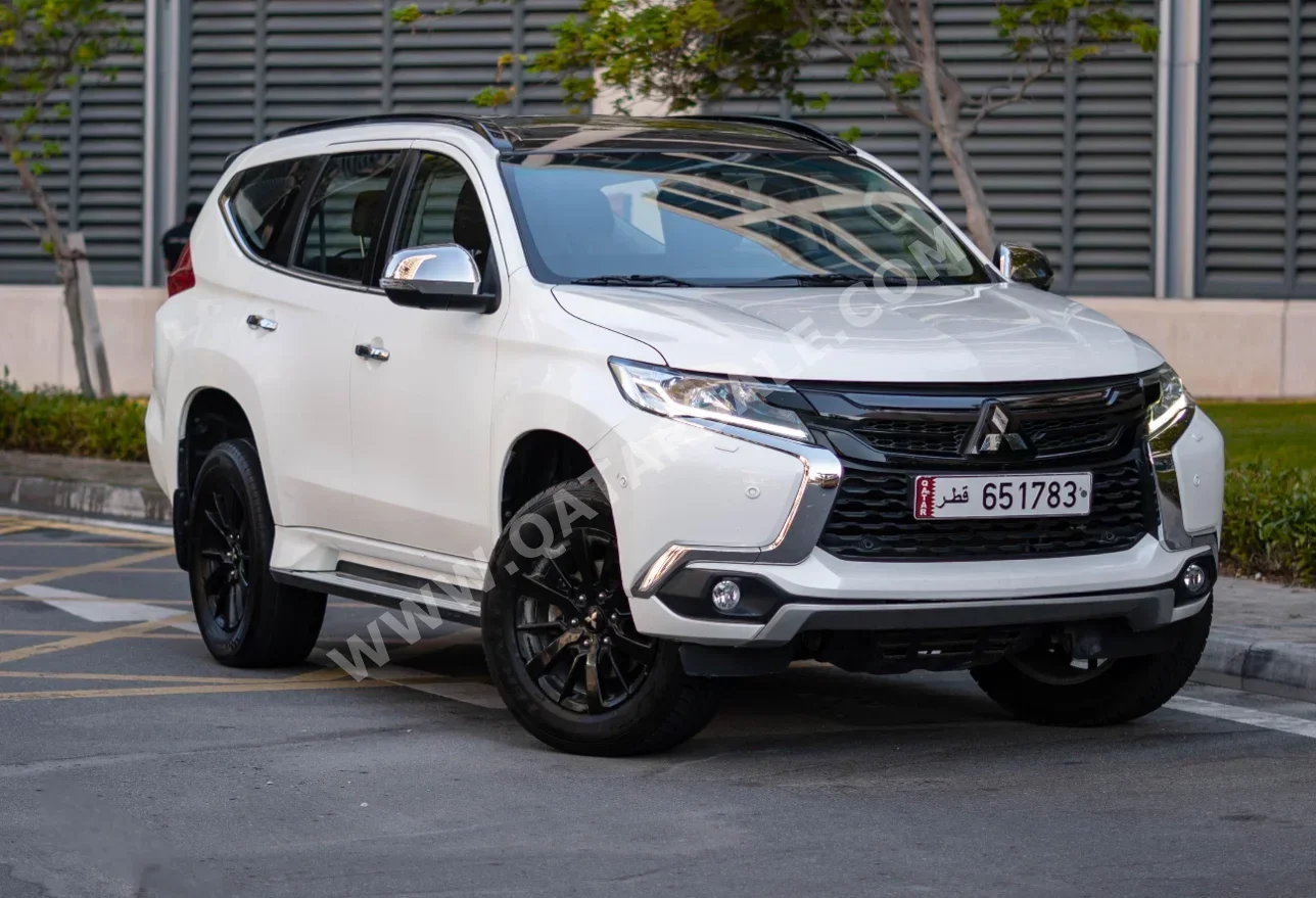 Mitsubishi Pajero Montero Sport 2019 Automatic 59,000 Km 6 Cylinder Four Wheel Drive (4WD) SUV White