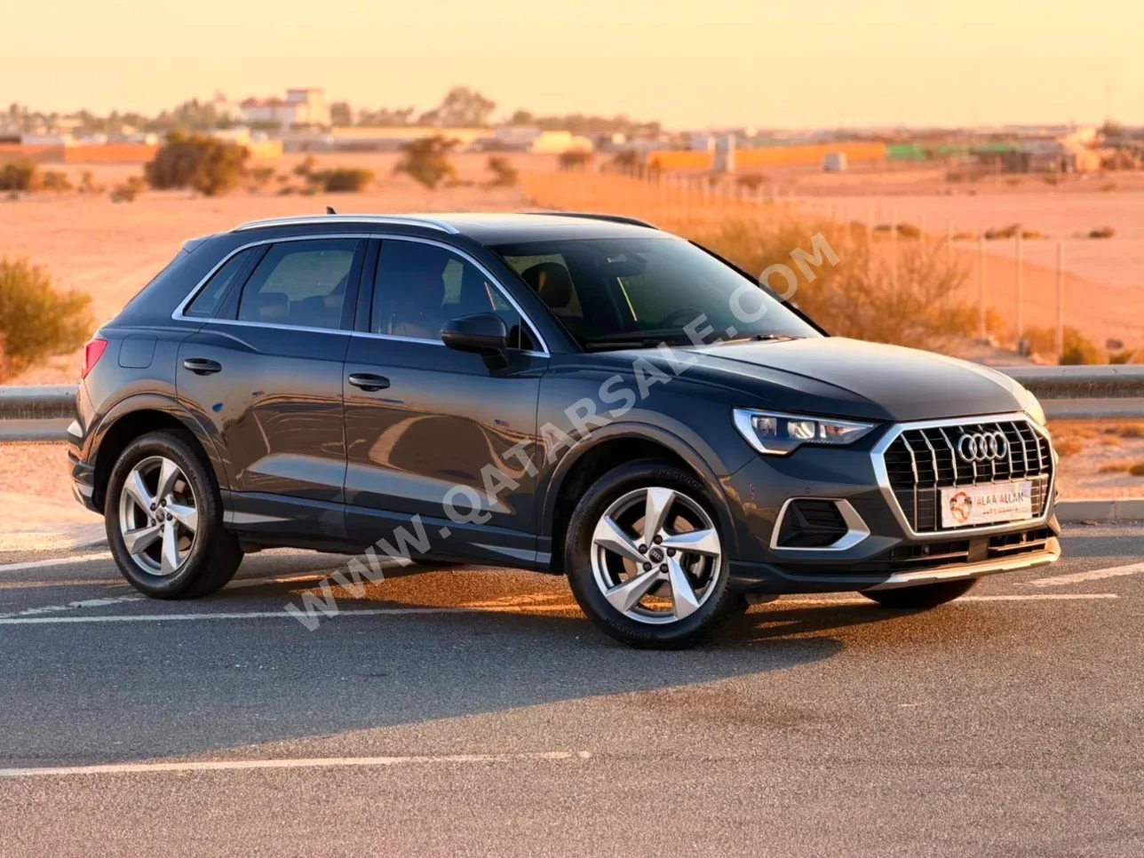 Audi Q3 2022 Automatic 39,000 Km 4 Cylinder Front Wheel Drive (FWD) SUV Gray