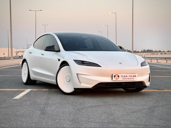 Tesla  Model 3  Performance  2024  Automatic  40,000 Km  0 Cylinder  All Wheel Drive (AWD)  Sedan  White  With Warranty