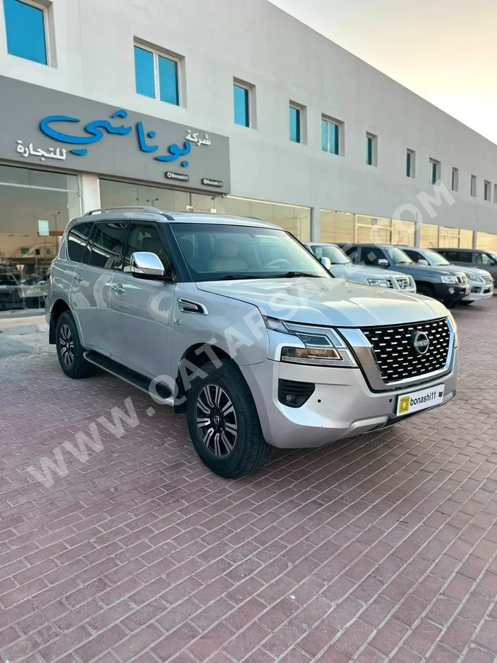 Nissan Patrol LE 2013 Automatic 338,000 Km 8 Cylinder Four Wheel Drive (4WD) SUV Silver