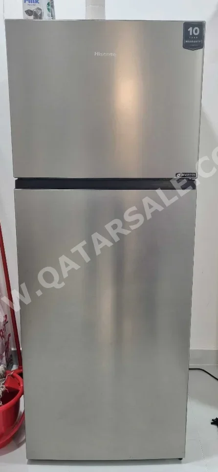 هاي سينس  ثلاجة بفريزر علوي