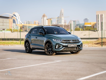 Volkswagen  T-Roc  2023  Automatic  43,300 Km  4 Cylinder  Four Wheel Drive (4WD)  SUV  Forest Green