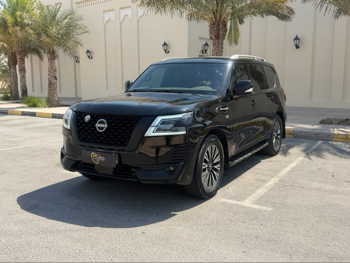 نيسان باترول بلاتنيوم 2010 اوتوماتيك 319,000 كم 8 سلندر دفع رباعي اس يو في أسود
