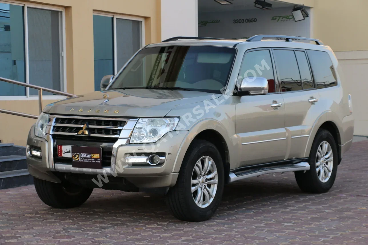 Mitsubishi Pajero 3.8 Gold Edition 2016 Automatic 96,000 Km 6 Cylinder Four Wheel Drive (4WD) SUV Beige
