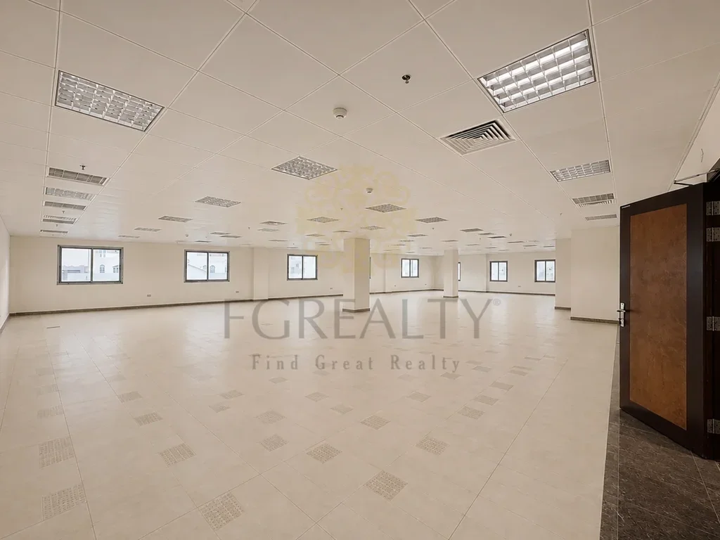 Commercial Offices - Not Furnished  - Doha  - Al Mansoura