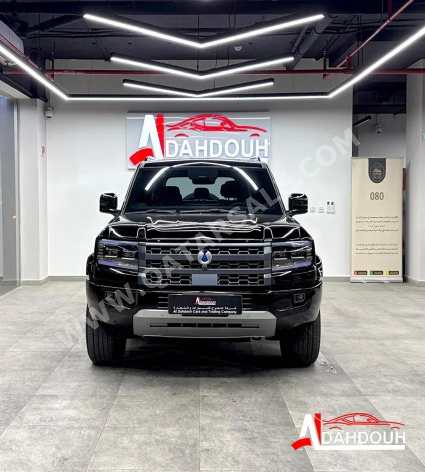 BYD Denza B5 2026 Automatic 17,000 Km 4 Cylinder Four Wheel Drive (4WD) SUV Black With Warranty