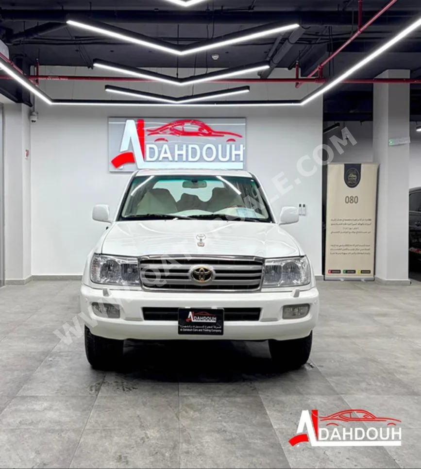 Toyota Land Cruiser VXR 2007 Automatic 214,000 Km 6 Cylinder Four Wheel Drive (4WD) SUV Pearl