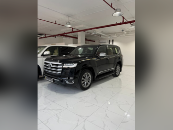 Toyota Land Cruiser VXR Twin Turbo 2024 Automatic 72,000 Km 6 Cylinder Four Wheel Drive (4WD) SUV Black With Warranty