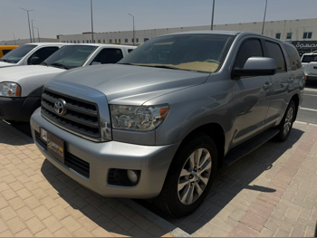 Toyota Sequoia SR5 2016 Automatic 340,000 Km 8 Cylinder Four Wheel Drive (4WD) SUV Silver