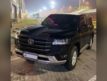 Toyota Land Cruiser GX 2025 Automatic 28,000 Km 6 Cylinder Four Wheel Drive (4WD) SUV Black With Warranty
