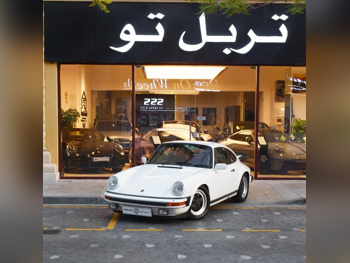 بورش  911  كاريرا اس  1983  اوتوماتيك  91,888 كم  6 سلندر  دفع خلفي  كلاسك  أبيض
