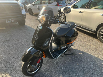 Vespa 300 - 2015 - Color Black