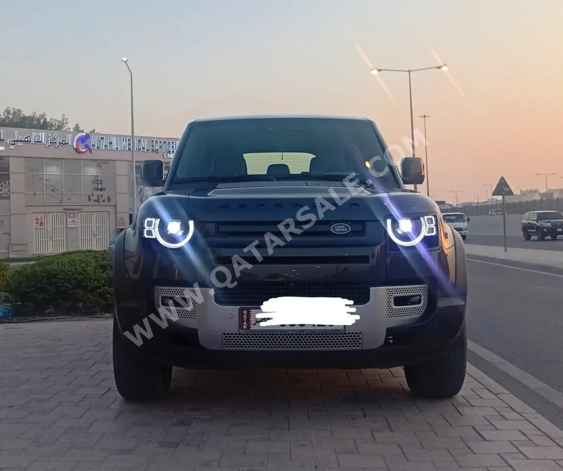 Land Rover  Defender  110 SE  2023  Automatic  42,000 Km  6 Cylinder  Four Wheel Drive (4WD)  SUV  Black  With Warranty