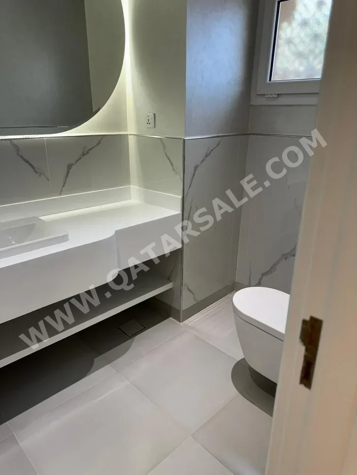 Compound  - Semi Furnished  - Doha  - West Bay  - 4 Bedrooms