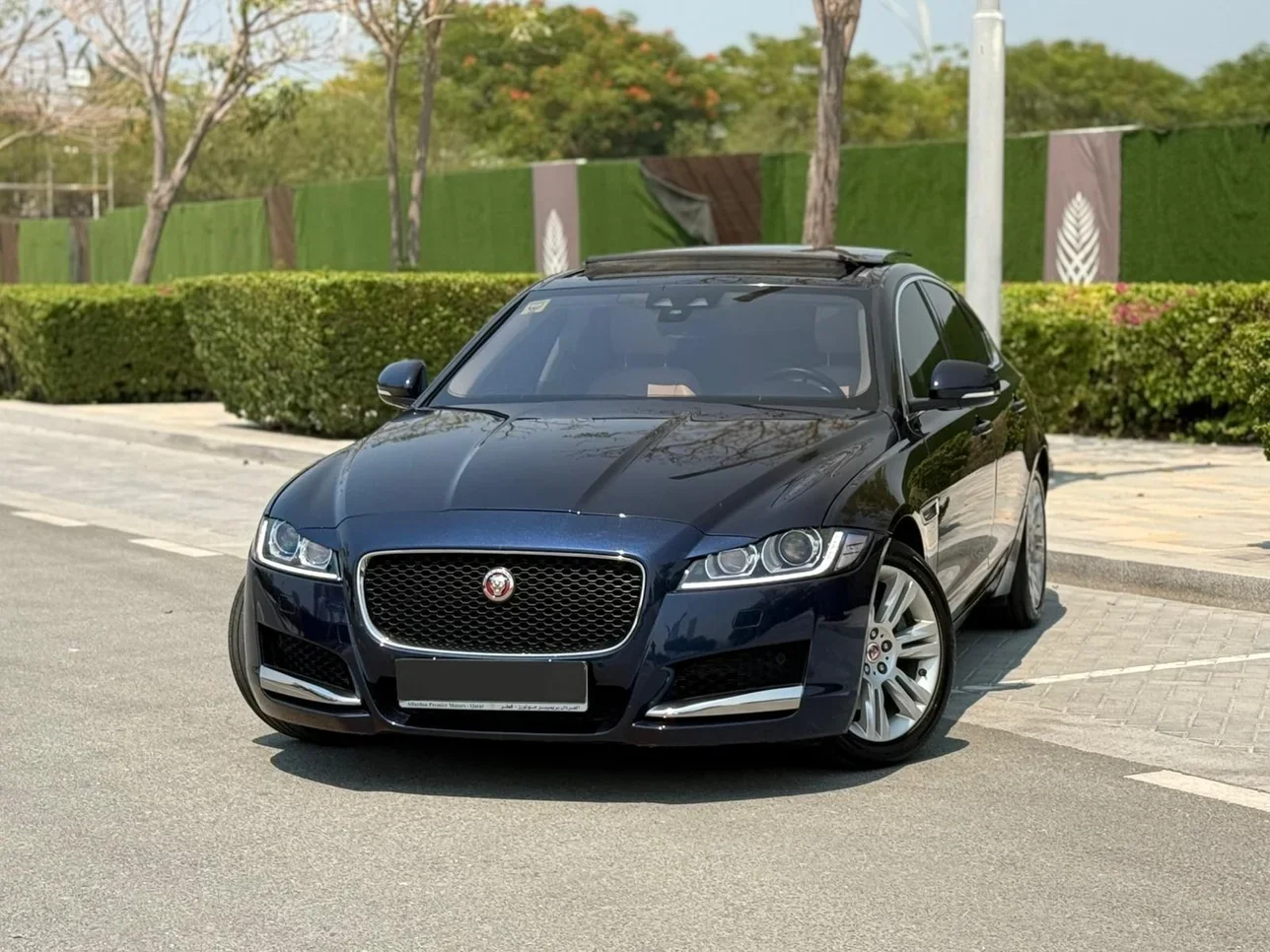 Jaguar  XF  2019  Automatic  89,900 Km  4 Cylinder  Rear Wheel Drive (RWD)  Sedan  Dark Blue