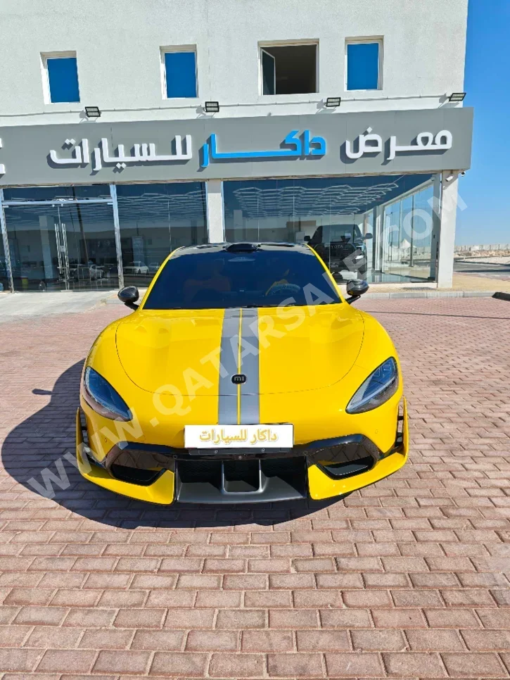 Xiaomi  SU7  Ultra  2025  Automatic  2,000 Km  0 Cylinder  All Wheel Drive (AWD)  Sedan  Yellow