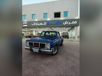 جي ام سي  كلاسيك  454  1986  اوتوماتيك  62,000 كم  8 سلندر  دفع رباعي  كلاسك  ازرق