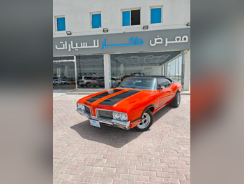 اولدز موبيل  كلاسك  442  1970  اوتوماتيك  80,000 كم  8 سلندر  دفع رباعي  كلاسك  برتقالي