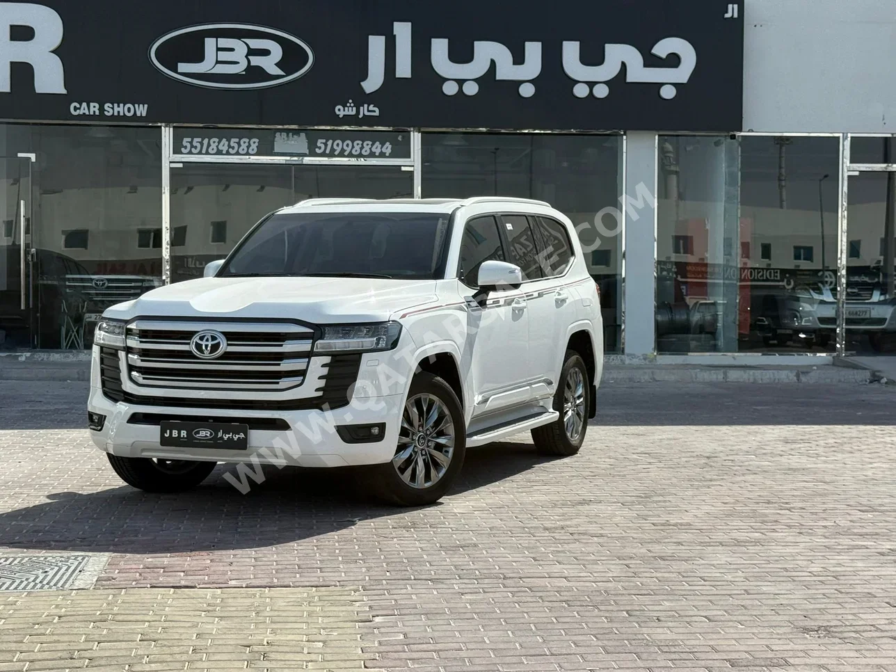 تويوتا  لاند كروزر  جي اكس ار  2026  اوتوماتيك  6,000 كم  6 سلندر  دفع رباعي  اس يو في  أبيض  تحت الضمان