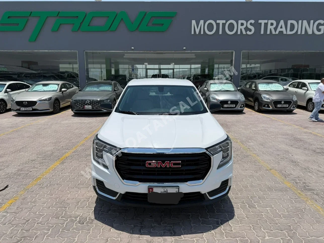 GMC  Terrain  2023  Automatic  48,000 Km  4 Cylinder  Four Wheel Drive (4WD)  SUV  White