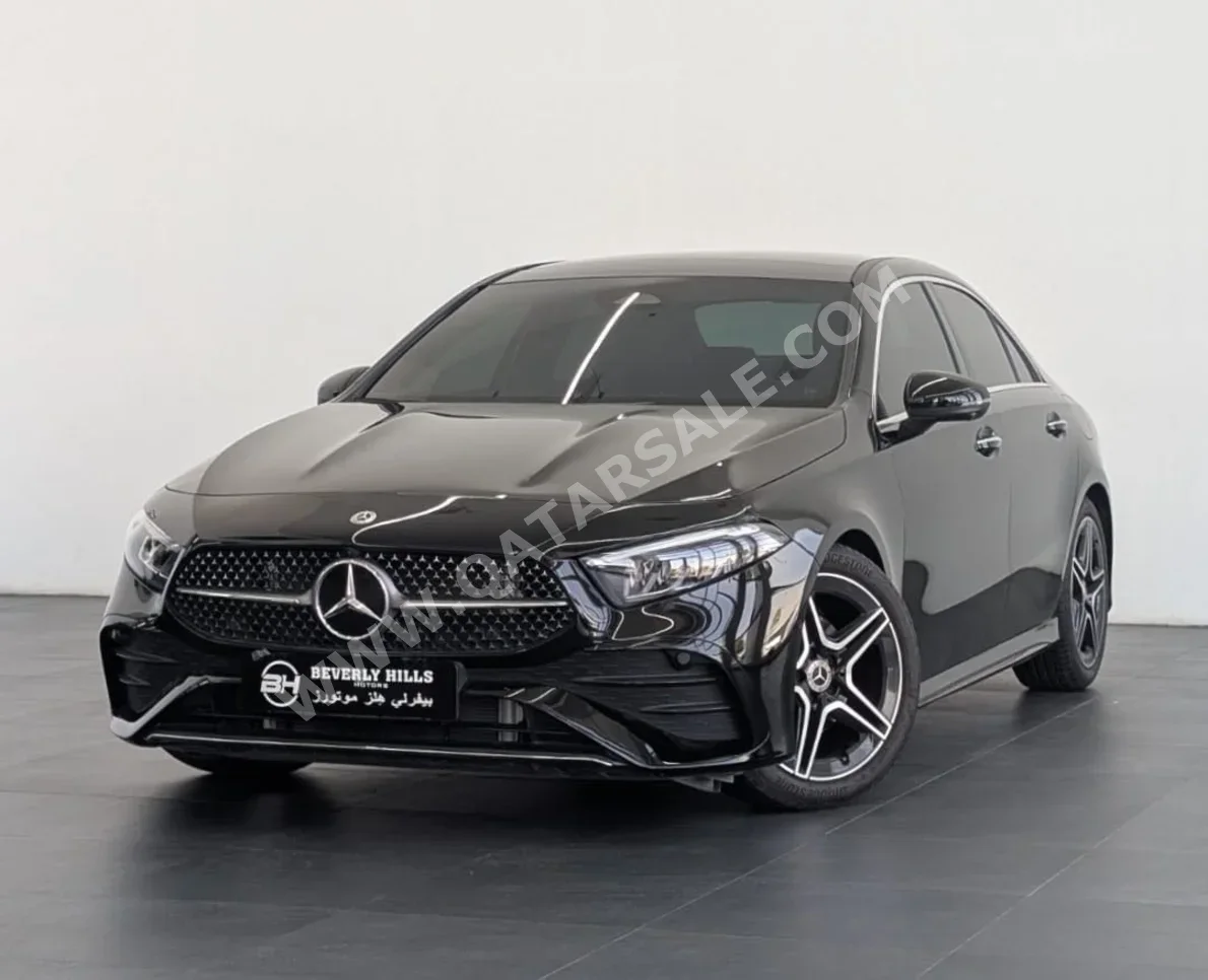 مرسيدس - بنز  ايه - كلاس  200  2026  اوتوماتيك  6,572 كم  4 سلندر  دفع خلفي  سيدان  أسود  تحت الضمان