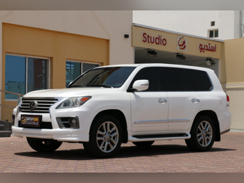 Lexus  LX  570  2013  Automatic  133,000 Km  8 Cylinder  Four Wheel Drive (4WD)  SUV  White